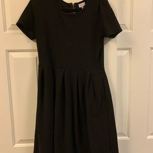 Amelia lularoe XL